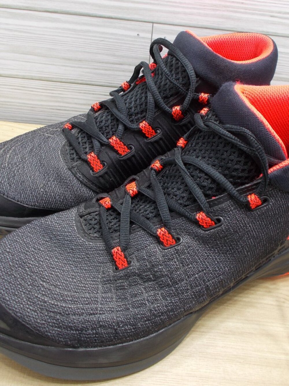 Under Armour NXT Men's 9 Basketball Shoes 1298311-002 - Picture 3 of 5